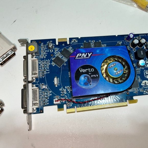 PNY NVIDIA GeForce 7900 GS 256 MB GDDR3 MEMORY PCI Express Card - Picture 1 of 11